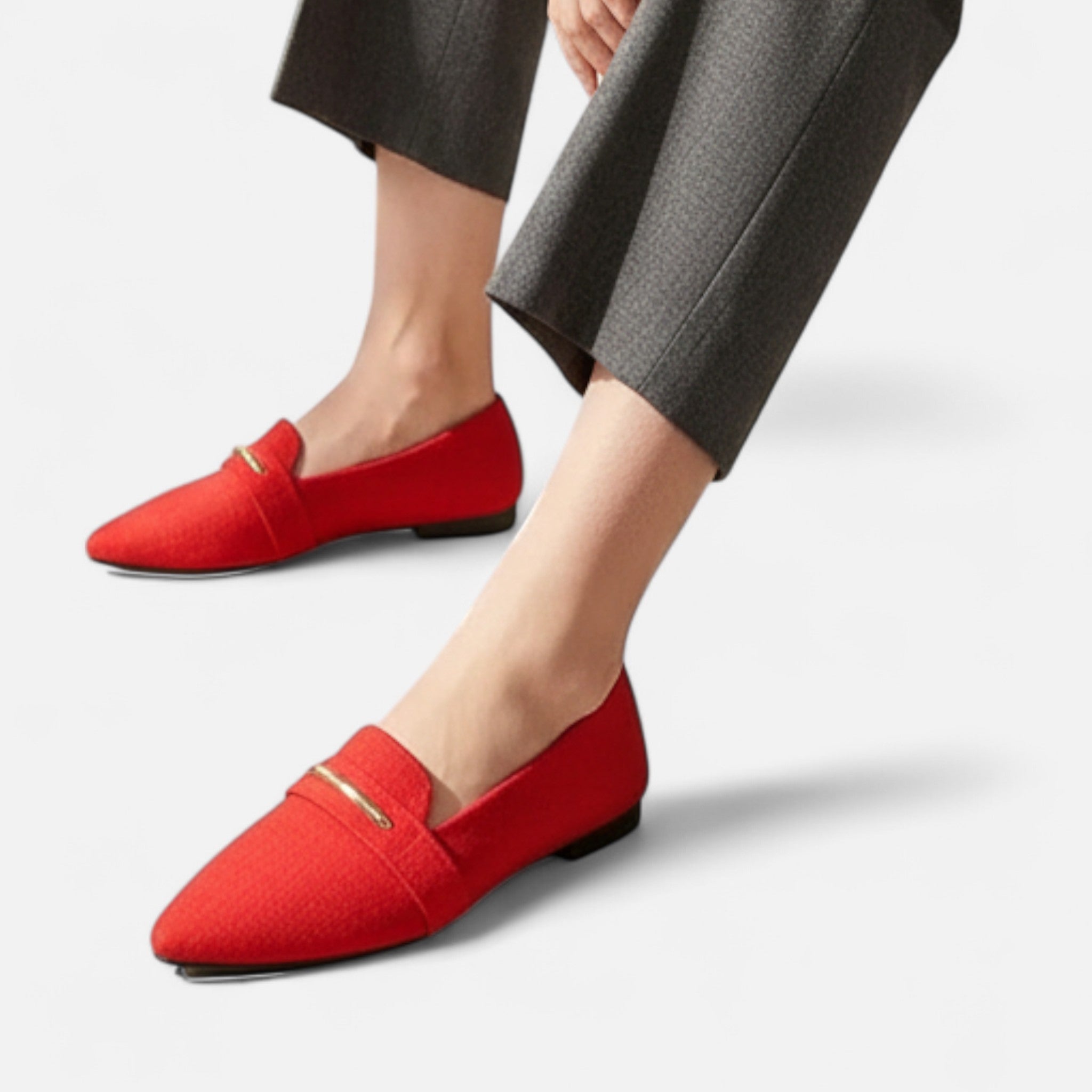 Marquiet Club | Women’s Pointed Leather Loafers